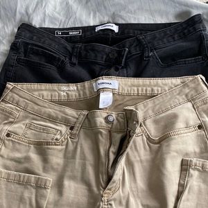Good used condition Sonoma skinny stretch jeans 2 pairs